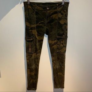 CAMO CARGO PANTS